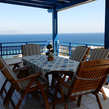Απεραντο Γαλαζιο Apartment Agia Pelagia  Екстериор снимка