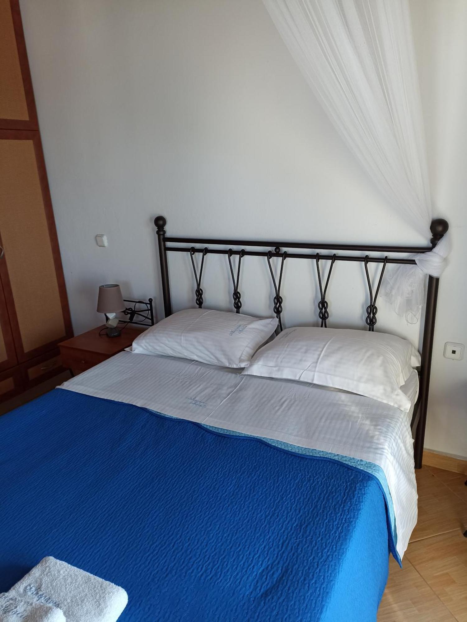 Απεραντο Γαλαζιο Apartment Agia Pelagia  Екстериор снимка